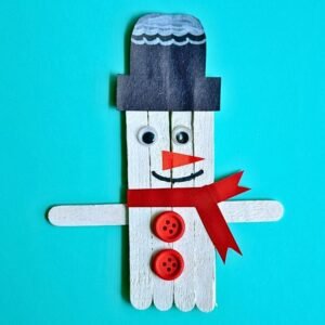 This popsicle stick snowman craft is one the easiest Christmas crafts for kids. This ice cream stick snowman craft can also be use as Christmas tree ornament.