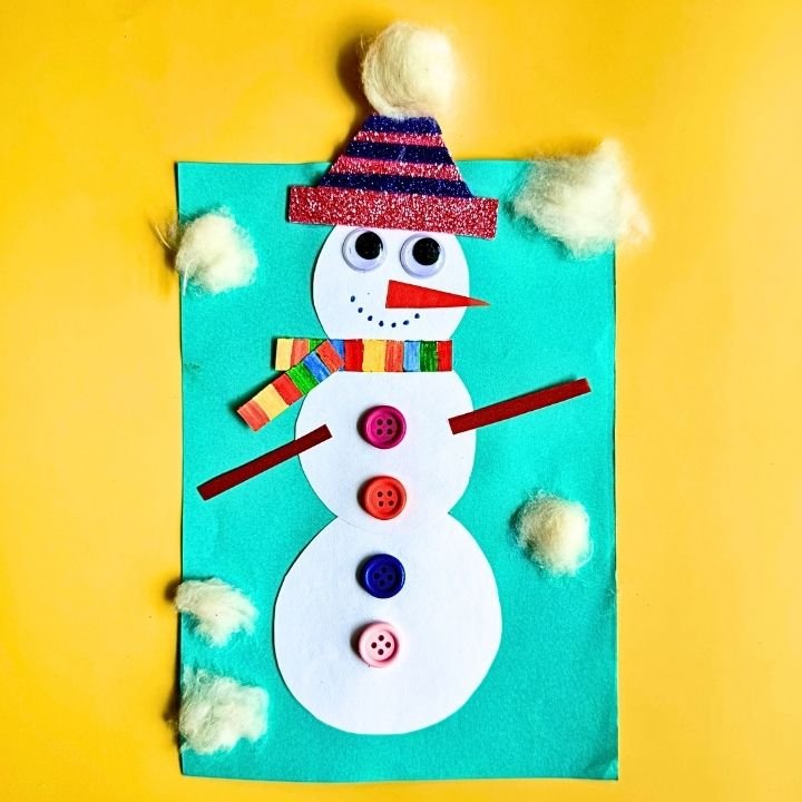 This cute Construction Paper Snowman craft is perfect for kids of all ages. Add this to your list of Christmas crafts for kids and enjoy this holiday craft.