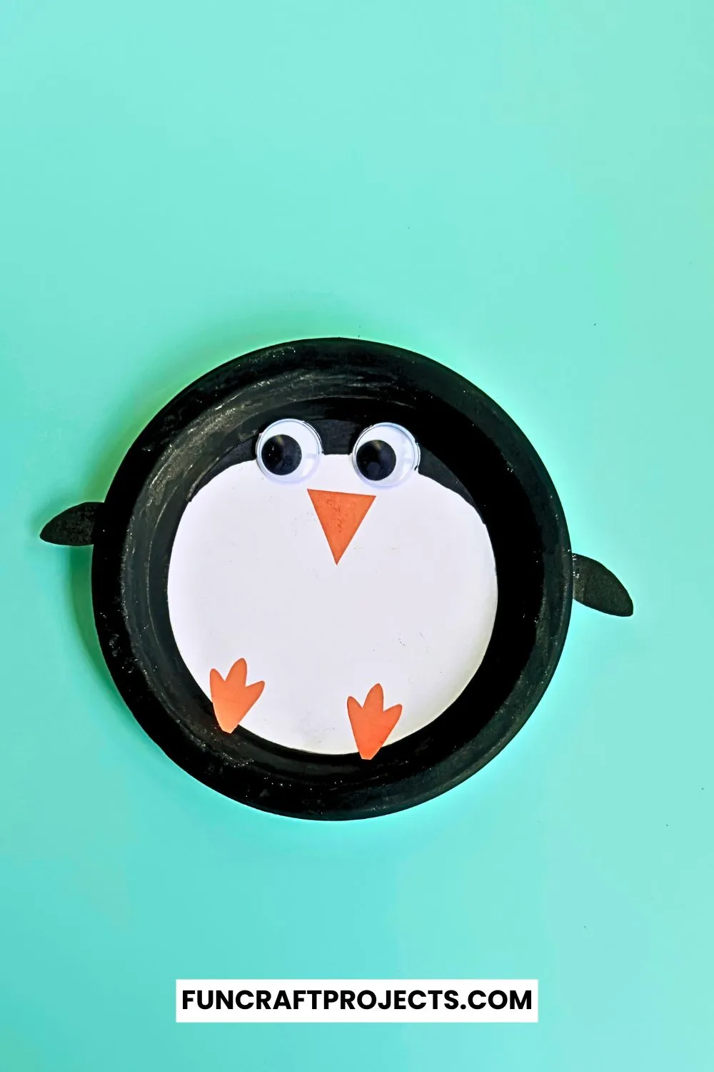 Paper plate crafts for kids with fun, easy ideas for Halloween, Thanksgiving, and summer art projects.