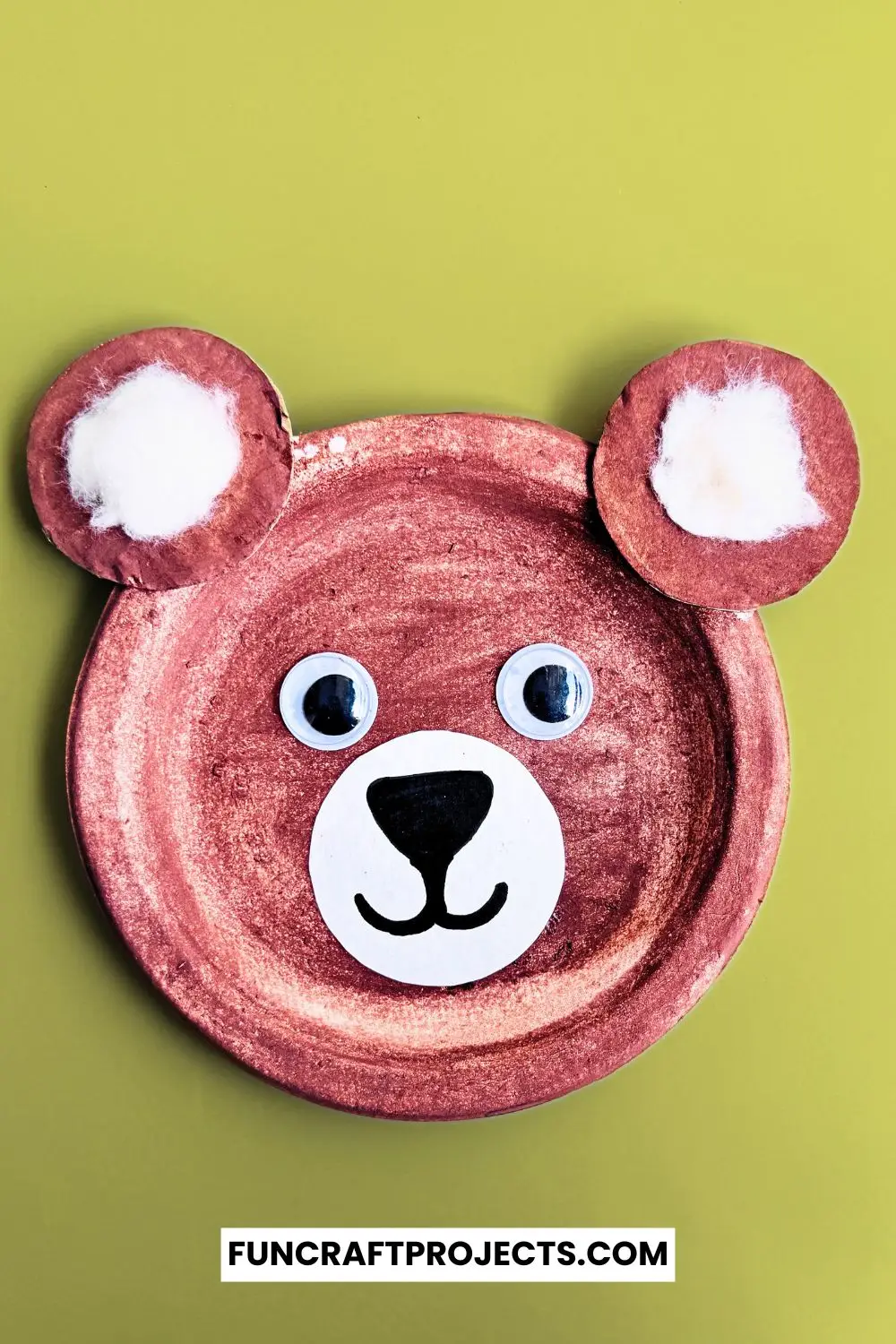 Paper plate crafts for kids with fun, easy ideas for Halloween, Thanksgiving, and summer art projects.